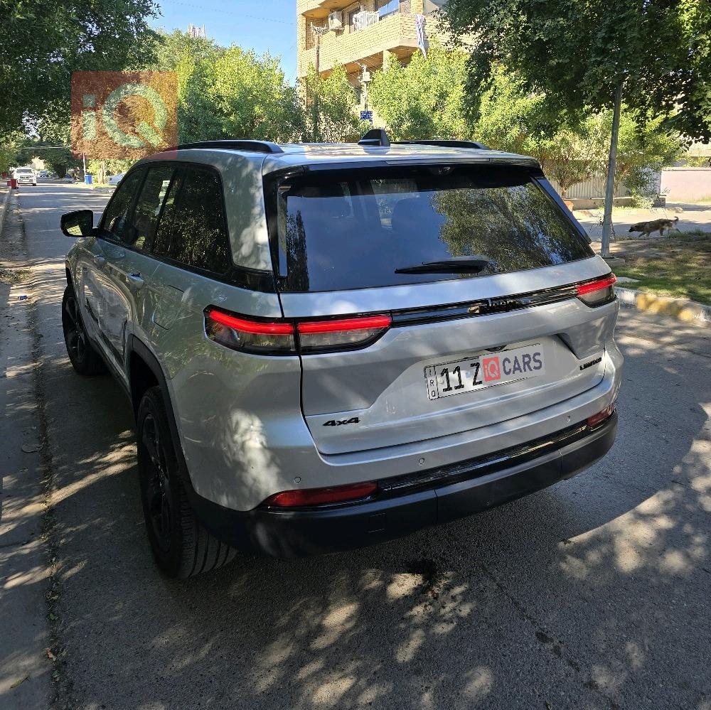 جيب جراند شيروكي